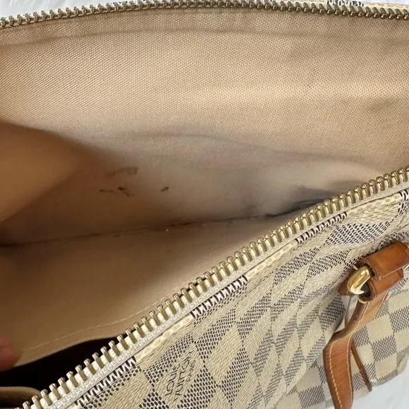 Louis Vuitton Damier Azur totally MM tote bag - Picture 9 of 14